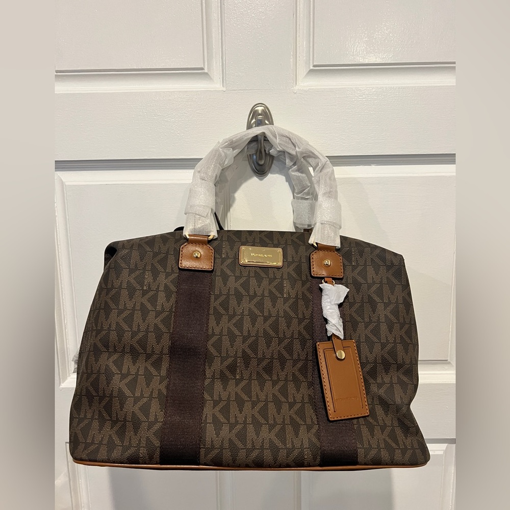 BRAND NEW WITH TAGS MICHAEL KORS TRAVEL LARGE DUFFLE SATCHEL